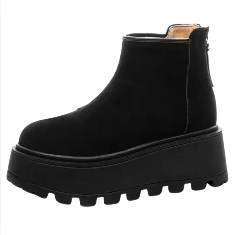 SnowGlide - Winter-Boots mit Stil und Komfort