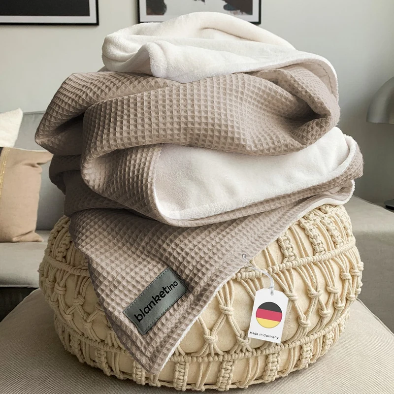 Kuscheldecke "Vollkommen" Latte Macchiato · Sandweiß