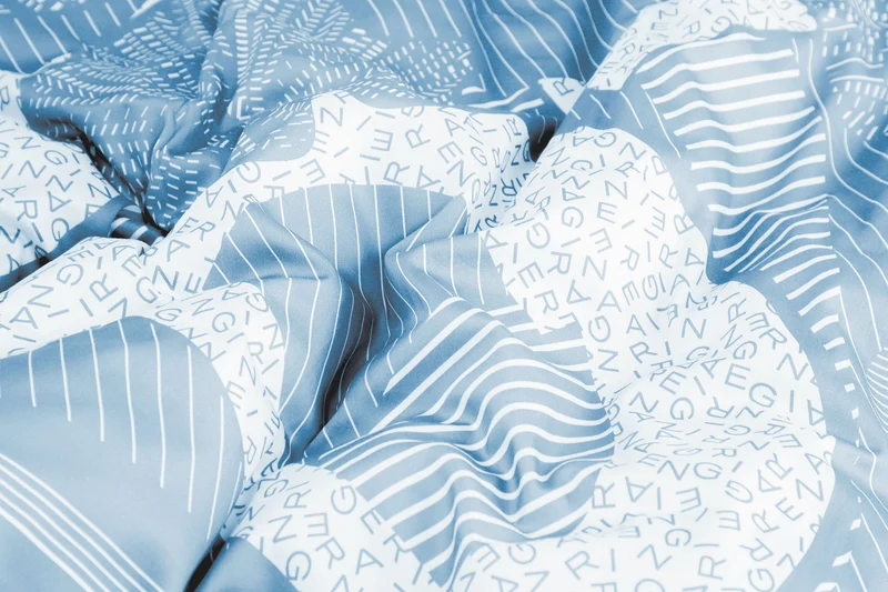 AIGNER Designer Bettwäsche Satin – Baumwolle mit Buchstaben Muster