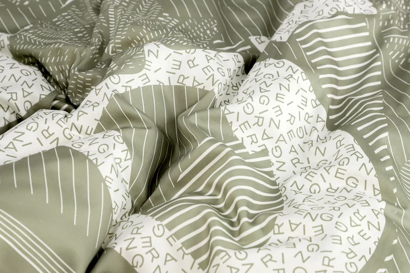 AIGNER Designer Bettwäsche Satin – Baumwolle mit Buchstaben Muster