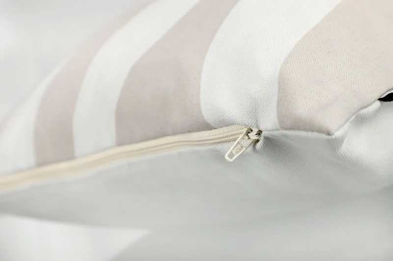 Tom Tailor Zierkissenhülle gewebt – Fröhliche Sommermotive, Streifen & maritime Prints, dekorative Stickereien, pflegeleichter Materialmix