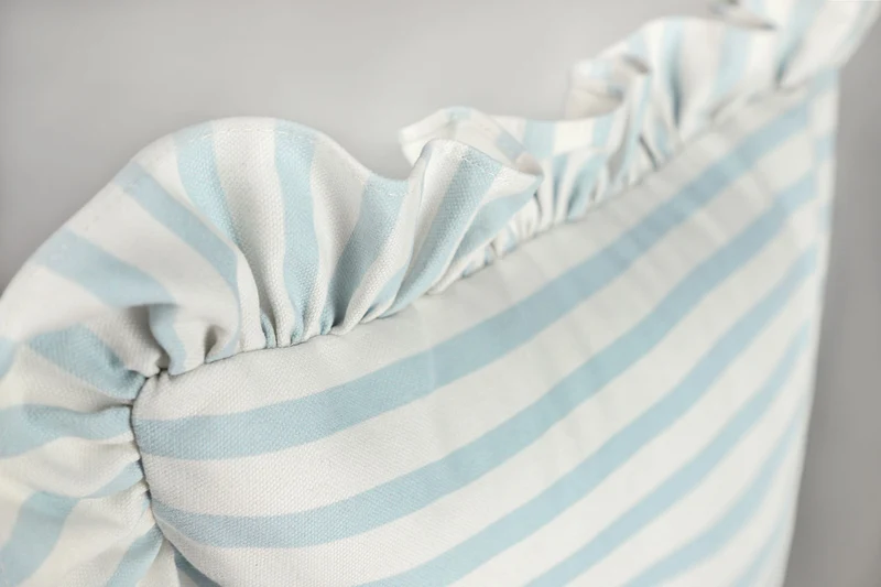 Tom Tailor Zierkissenhülle gewebt – Fröhliche Sommermotive, Streifen & maritime Prints, dekorative Stickereien, pflegeleichter Materialmix