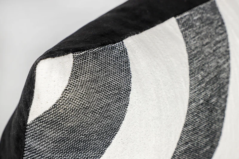 Schöner Wohnen Zierkissenhüllen – Hochwertige Wohnkissen mit Streifen, Stickerei & floralem Design – Naturmaterialien