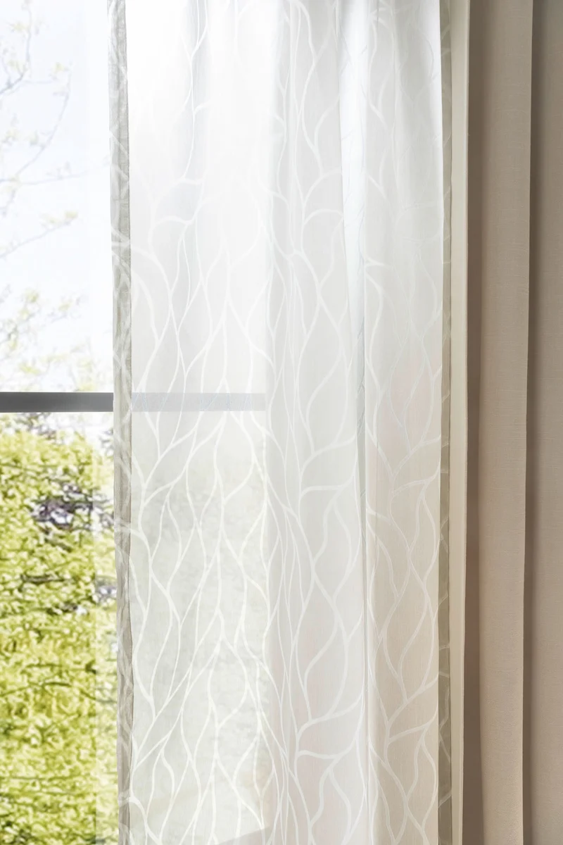 Schöner Wohnen Transparenter Fertigschal mit verdecktem Schlaufenband – 130x250 cm & 135x250 cm