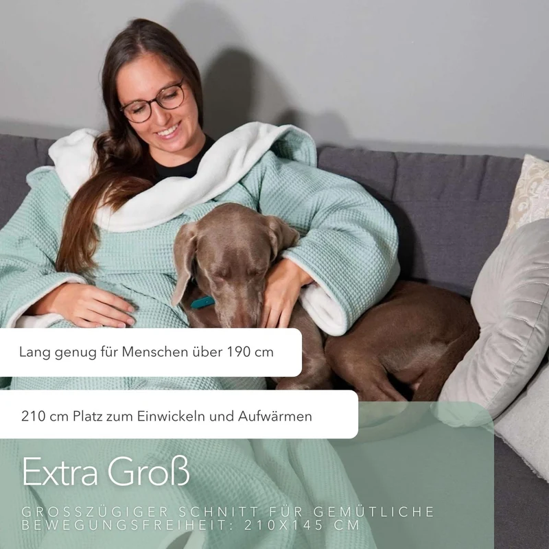 Kuscheldecke mit Ärmeln · Vollkommen · Mint · Sandweiß