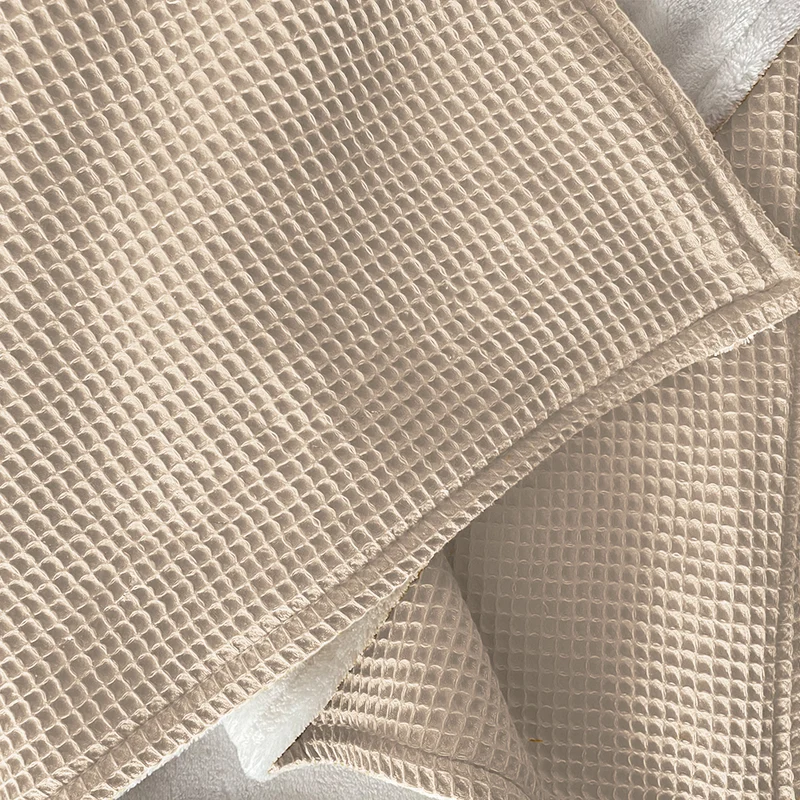 Babydecke mit Namen - 70 x 100 cm • Creme