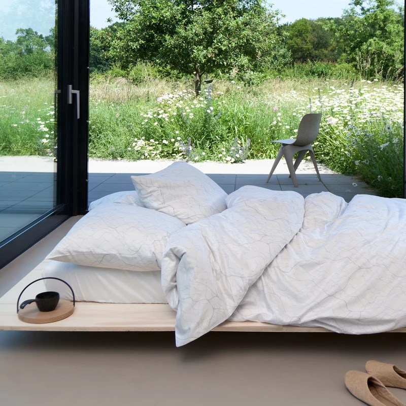 damai Bio Satin Bettwäsche Delta mit Linien 135x200 cm + 80x80 cm