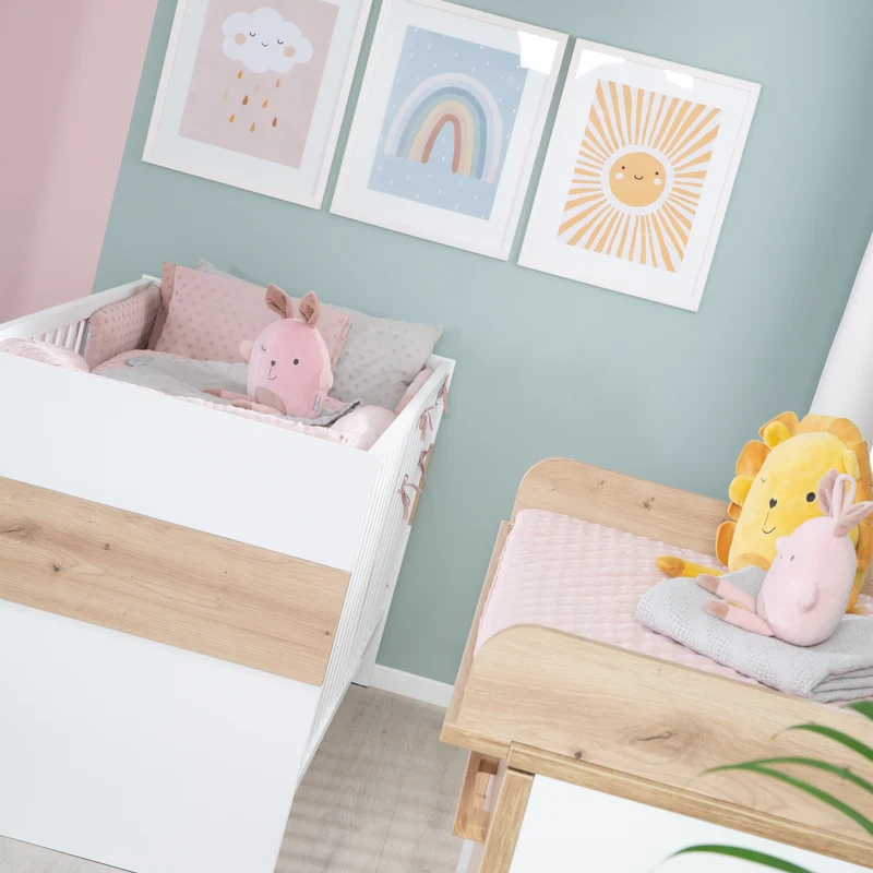 Kombi-Kinderbett Lion - Babybett umbaubar zum Juniorbett / 3-fach höhenverstellbar / 3 Schlupfsprossen - in Weiß
