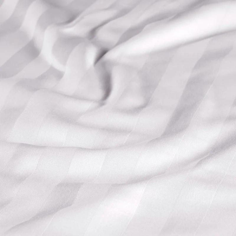 Mako Satin Damaststreifen Bettwäsche - Weiß - 155x220 + 40x80cm