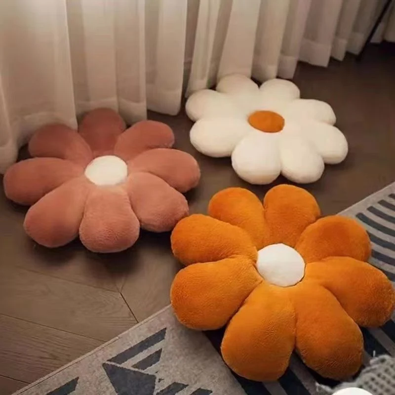 Dekoratives Kissen aus Kaninchenfell – 8-blättriges Blumenmuster – Rosa/Weiß/Orange – 50 cm