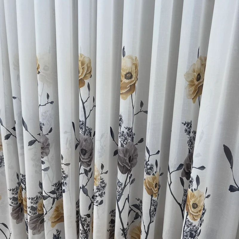 Gardine mit Beige/Grauem Blumenmuster – mit Kräuselband (1 Stück)