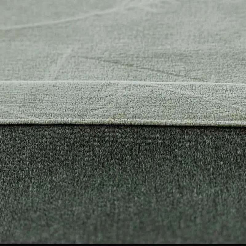 Vorhang Creamy Velvet floral Blumen Muster 95% Verdunkelung Olive – mit Kräuselband (1 Stück)