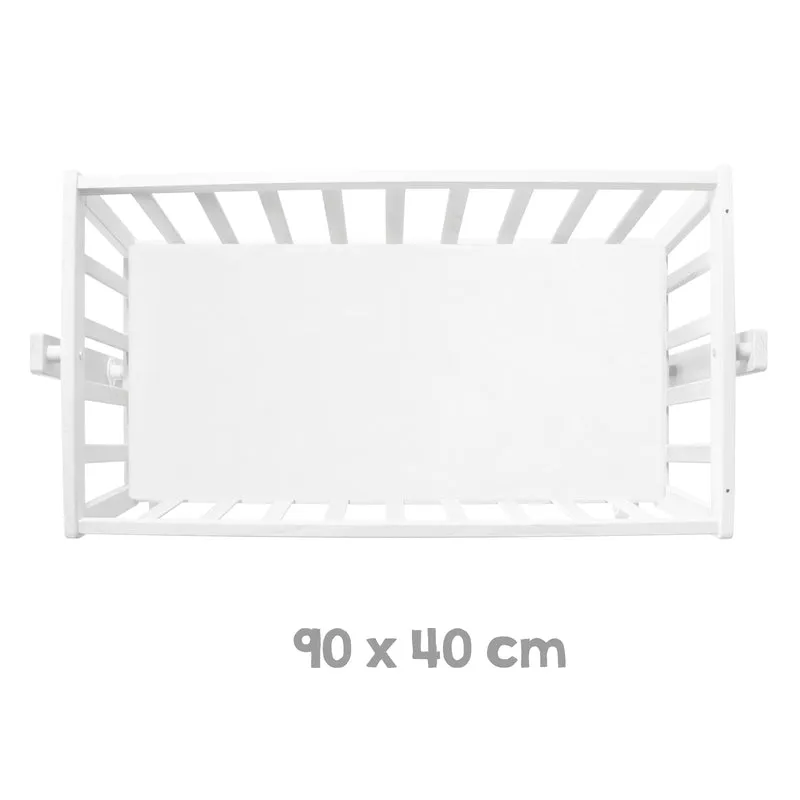 Babywiege inkl. Matratze 40 x 90 cm mit Bremsrollensatz, Holz weiß