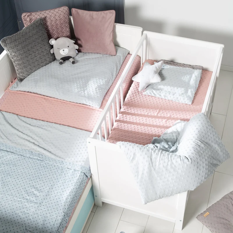 2-in-1 Beistell- und Babybett inkl. Matratze / höhenverstellbar / 5 Schlupfsprossen / Lattenrost - in Weiß