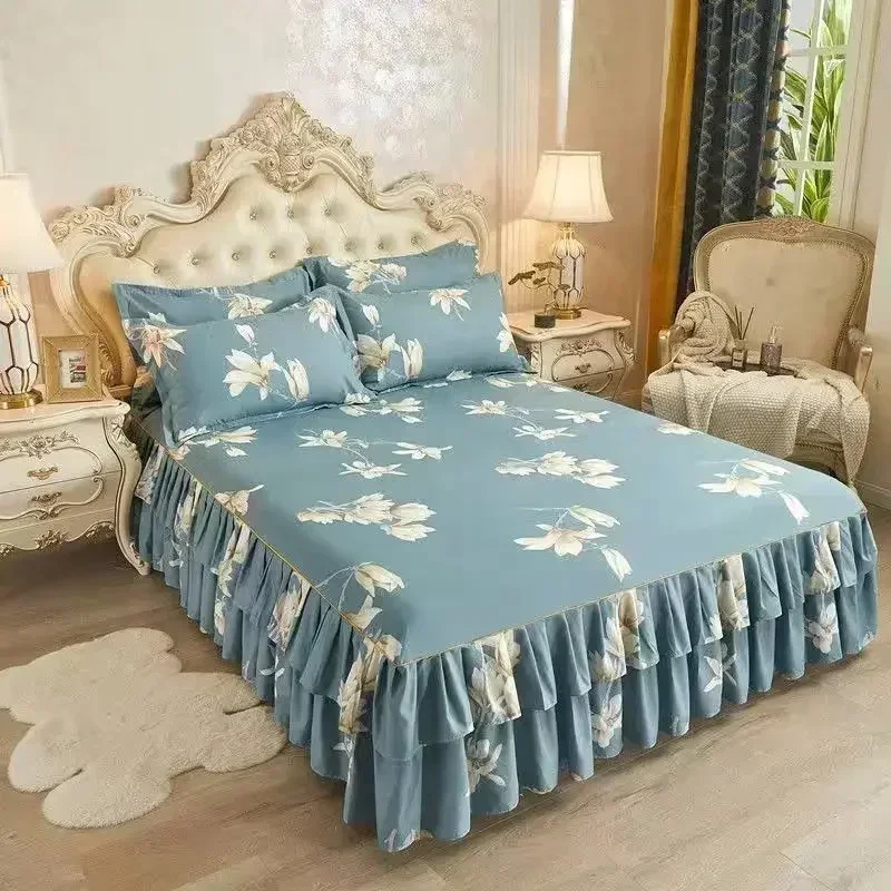 Verwandeln Sie Ihr Schlafzimmer mit unserem floralen Bettrock-Set – stilvolle und schützende Bettwäsche