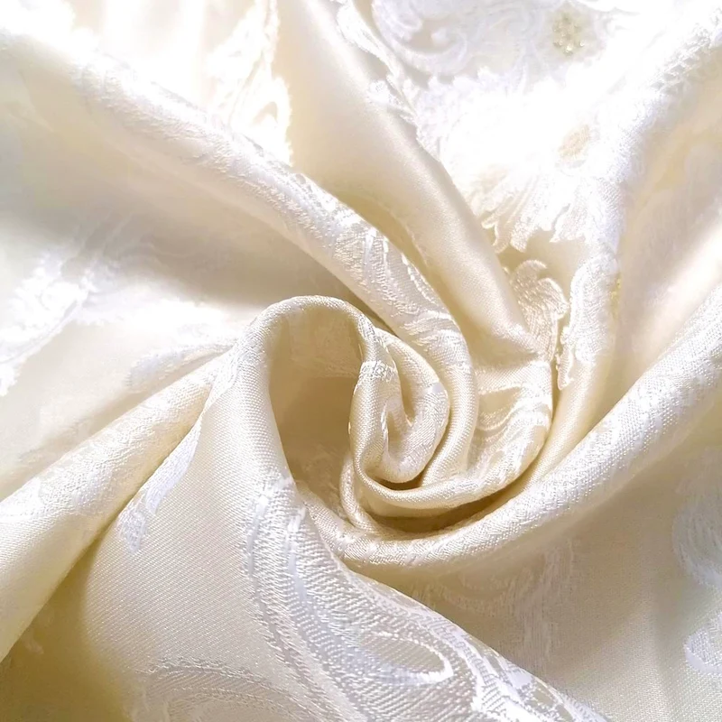 Vorhang Satingewebe Eleganz Muster blickdicht Creme – mit Kräuselband (1 Stück)