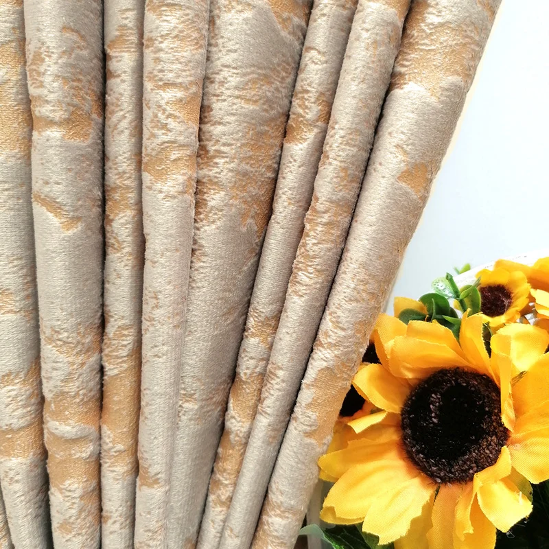Luxuriöser Samtvorhäng GANJ 80% Verdunkelung Beige – mit Kräuselband (1 Stück)