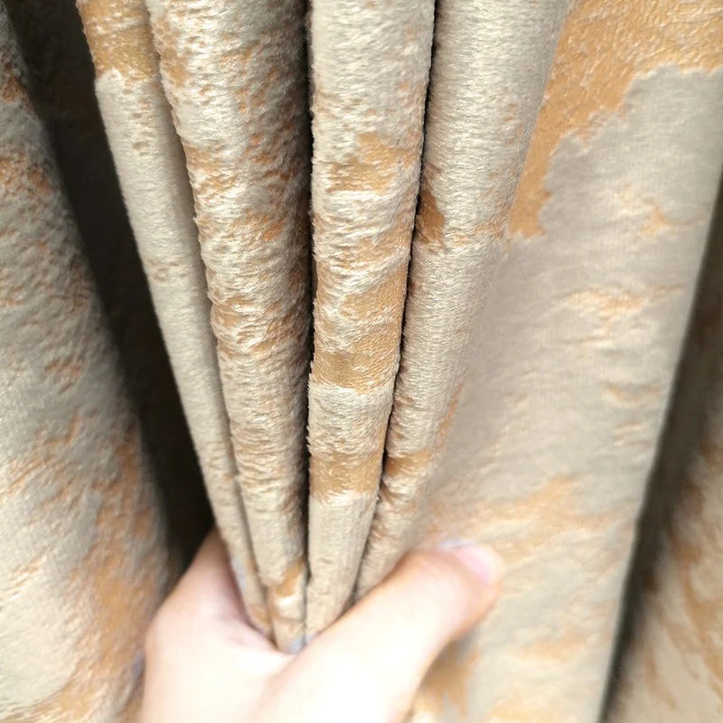 Luxuriöser Samtvorhäng GANJ 80% Verdunkelung Beige – mit Kräuselband (1 Stück)