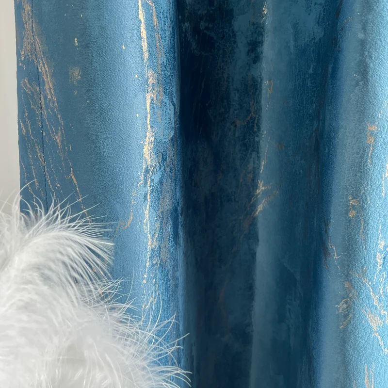 Luxuriöser Samtvorhäng 80% Verdunkelung Blau – mit Kräuselband (1 Stück)