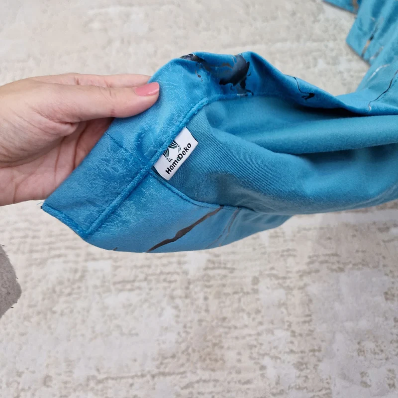 Folien gedruckter Samt 80% Verdunkelung Blau – mit Kräuselband (1 Stück)