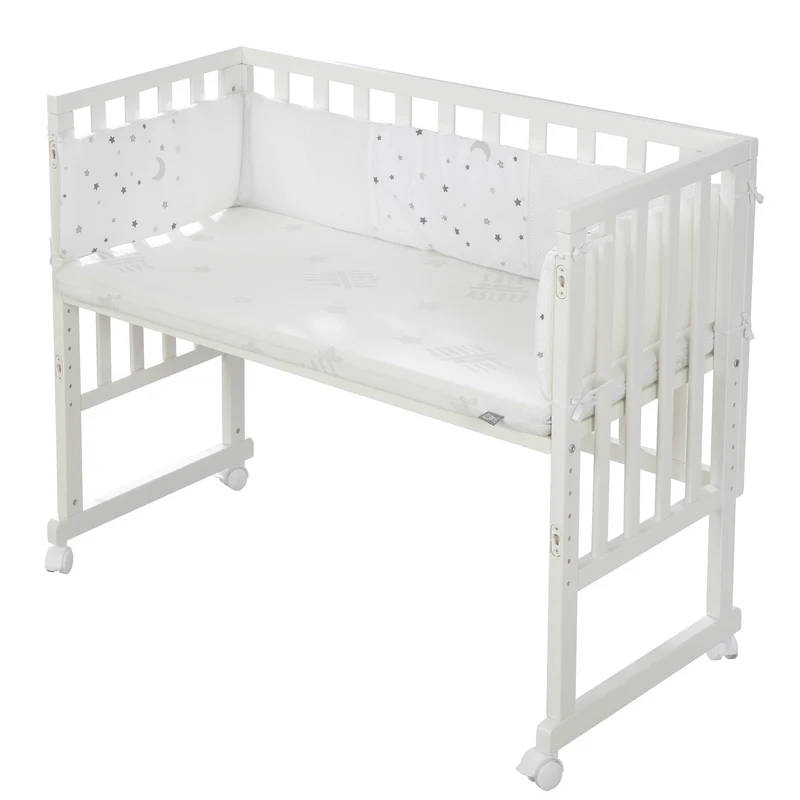 Stuben-/Beistellbett "safe asleep®" – 3 in 1 mit Barriere "Sternenzauber", inkl. Matratze u. Nestchen, Holz weiß
