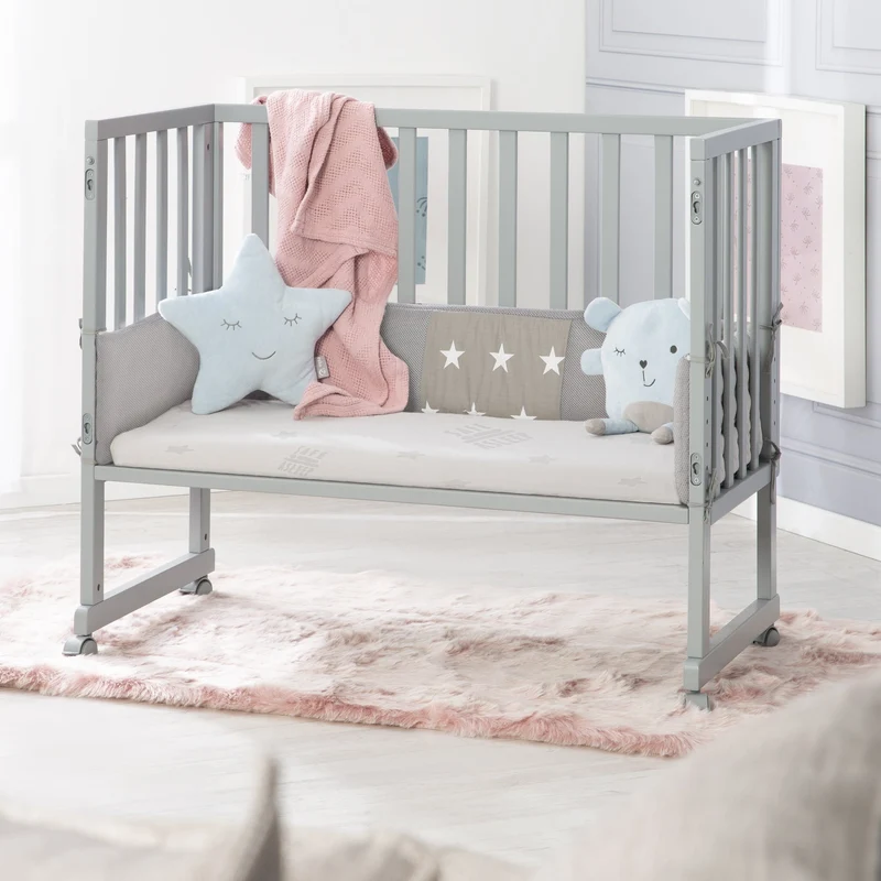 Stuben-/Beistellbett "safe asleep®" – 2 in 1 mit Barriere "Little Stars", inkl. Matratze u. Nestchen