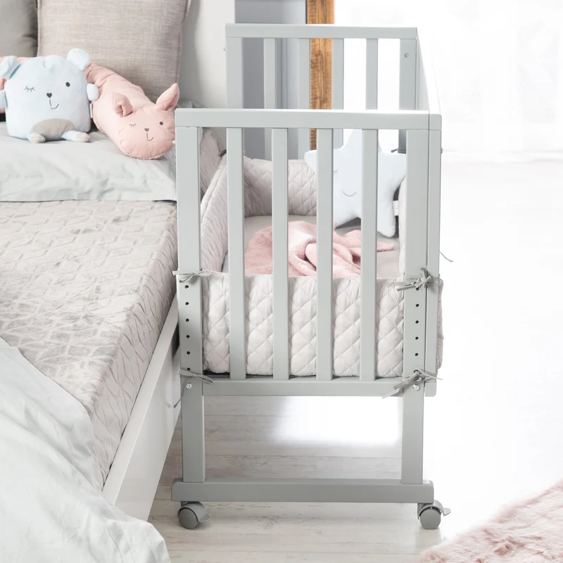 Stuben-/Beistellbett "roba Style" – 3 in 1 mit Barriere, Holz grau, inkl. Matratze u. Nestchen