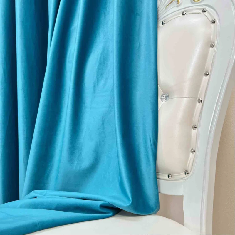 Samt Vorhang 70% halbdeckend Blau – mit Kräuselband (1 Stück)