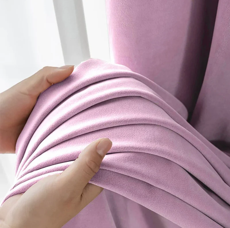 Samt Vorhang 70% halbdeckend Rosa – mit Kräuselband (1 Stück)