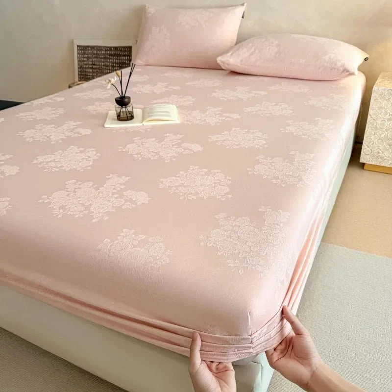 Weiches Spannbettlaken-Set aus 100 % Baumwoll-Jacquard mit umlaufendem Gummizug für den Matratzenschoner – ultimativer Komfort und Stil