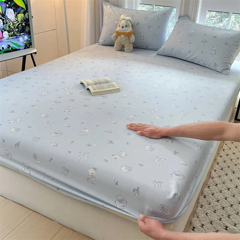 Spannbettlaken mit Blumenmuster – 100 % Baumwolle, erhältlich in den Größen Einzelbett, Queen und King.