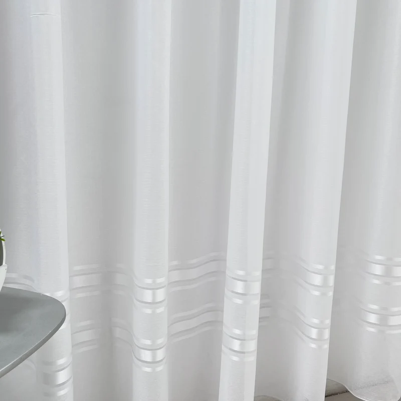 Gardine Voile mit Streifen Silber Weiß – mit Kräuselband (1 Stück)