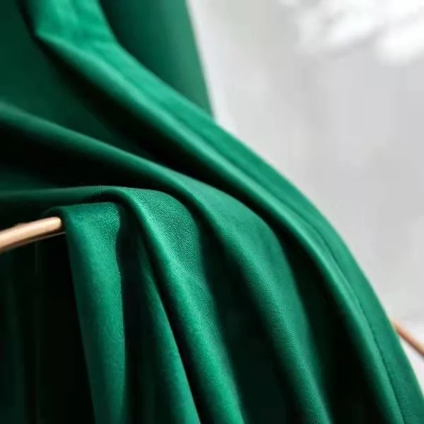 Duo-Samtvorhang – 80 % Lichtschutz, Grün-Elfenbein – mit Kräuselband (1 Stück)