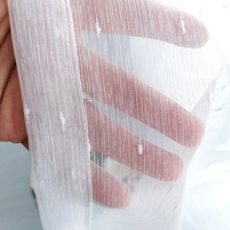 Vorhang mit schlichtem Punktmuster Weiß – mit Kräuselband (1 Stück)
