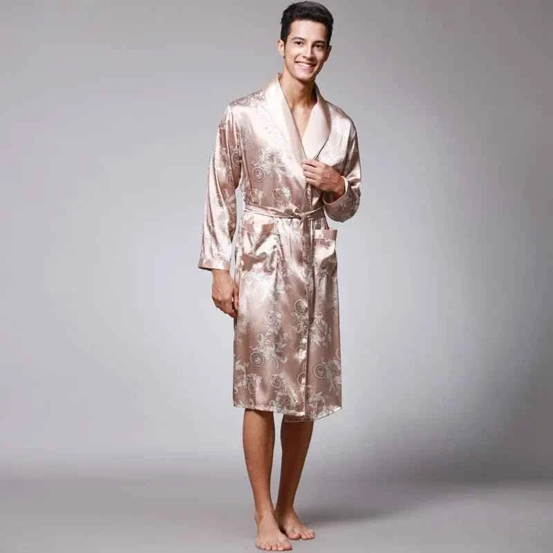 Kimono-Bademantel aus Seidensatin für Herren mit goldenem Drachenmotiv, knielang