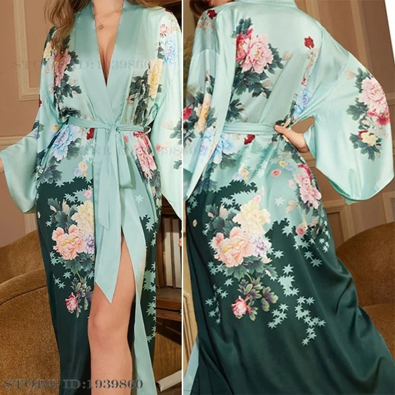 Satin-Bademantel in Übergröße, Kimono-Bademantel mit Blumenmuster