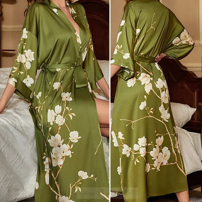 Satin-Bademantel in Übergröße, Kimono-Bademantel mit Blumenmuster