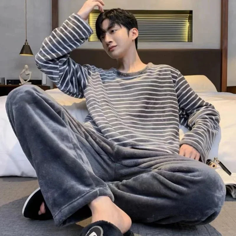 Koreanischer Flanellpyjama – Gemütliche Herren-Loungewear für ultimativen Komfort