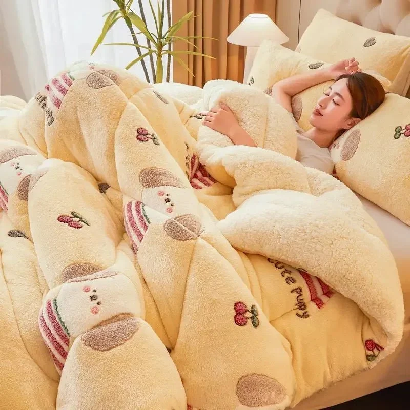 Winterliche Lammwolldecke – Dicke und warme Plüschdecke für Einzel- und Doppelzimmer im Studentenwohnheim