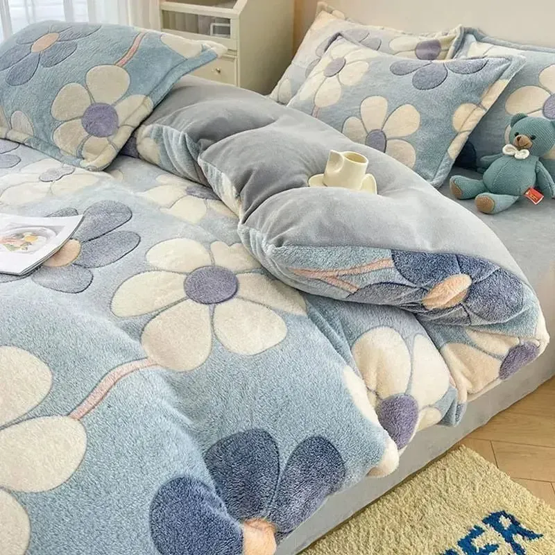 Herbst- und Winter-Schneeflocken-Bettbezug aus Samt – Dicker Flanell-Bettbezug mit Cartoon-Print für weiche, kuschelige und warme Plüschbettwäsche