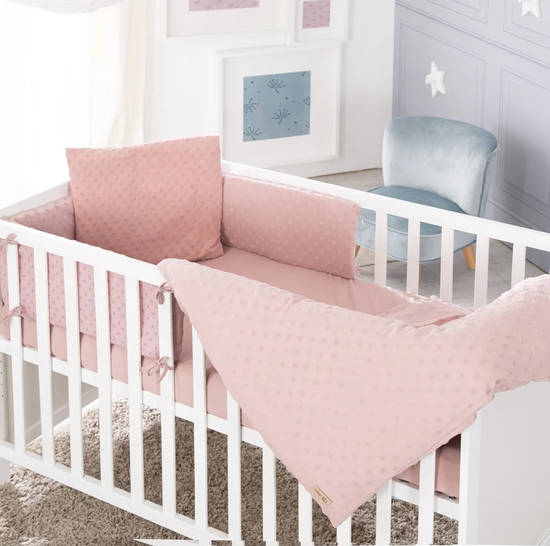 Geschenkset "Lil Planet" – rosa, Bio-Bettwäsche, -Spannbettlaken & -Nestchen, GOTS