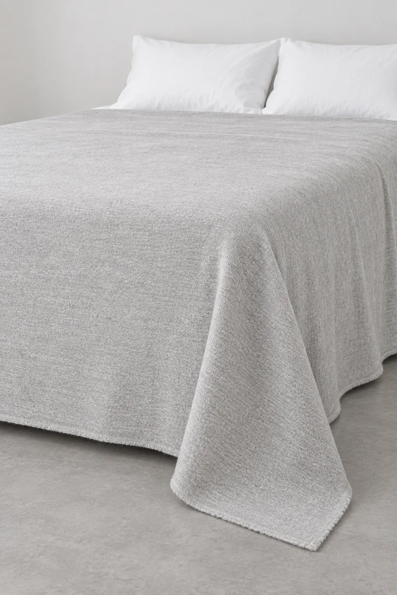 Eco Cashmere Bedspread in Light Grey