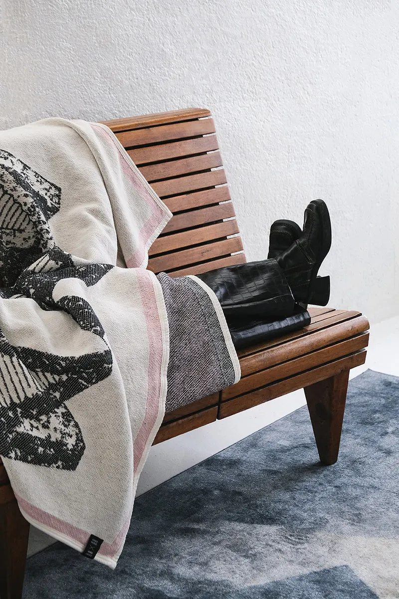 Cotton Blanket "Zukki"by Zukunft x ZigZagZurich - Limited Edition