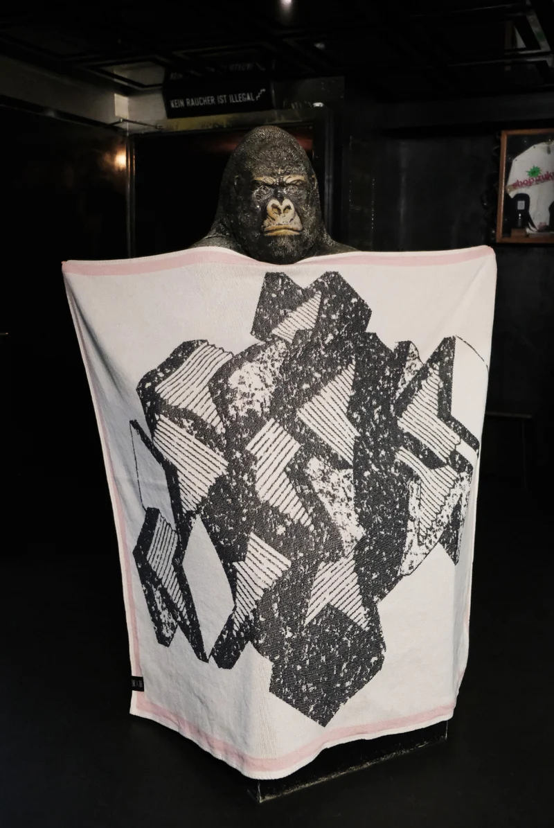 Cotton Blanket "Zukki"by Zukunft x ZigZagZurich - Limited Edition