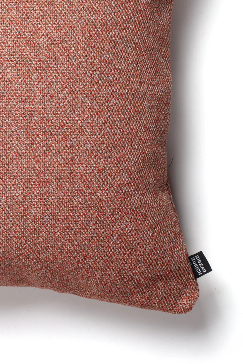 Twisted Cushion "Zuyo" - Lychee