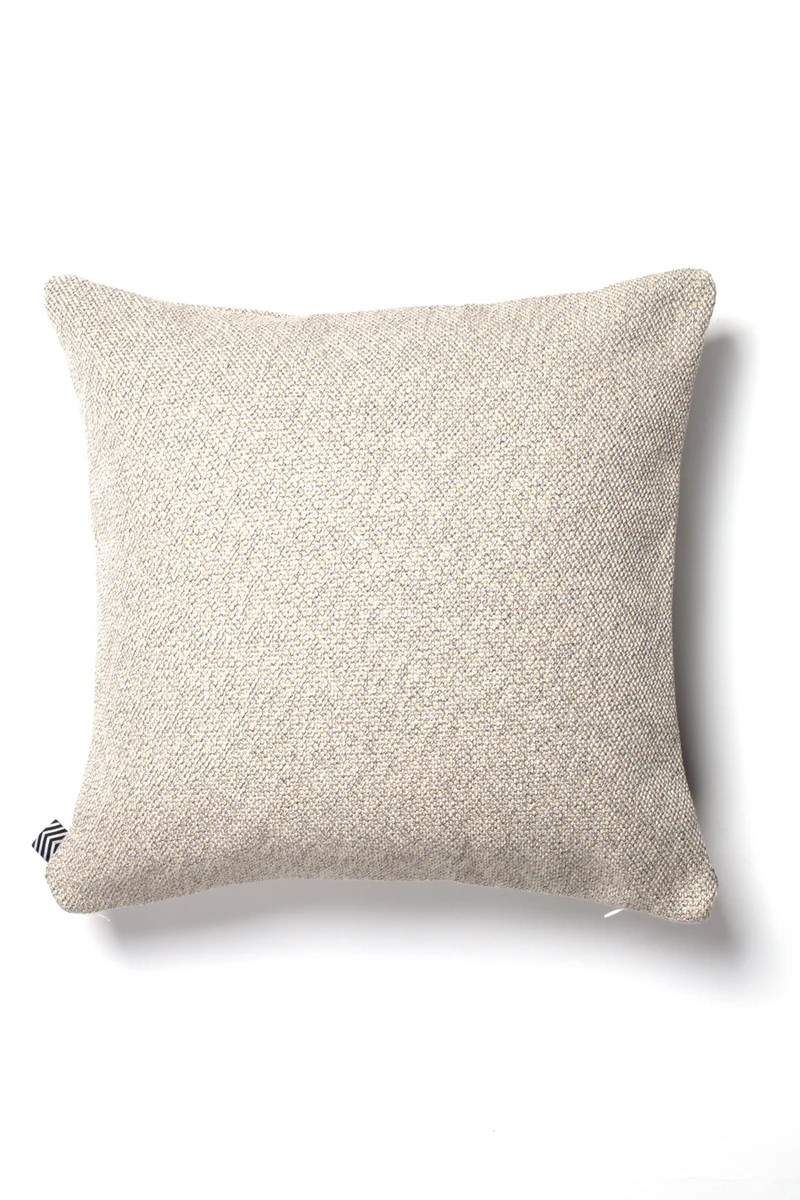 Twisted Cushion "Zuyo" - Beige