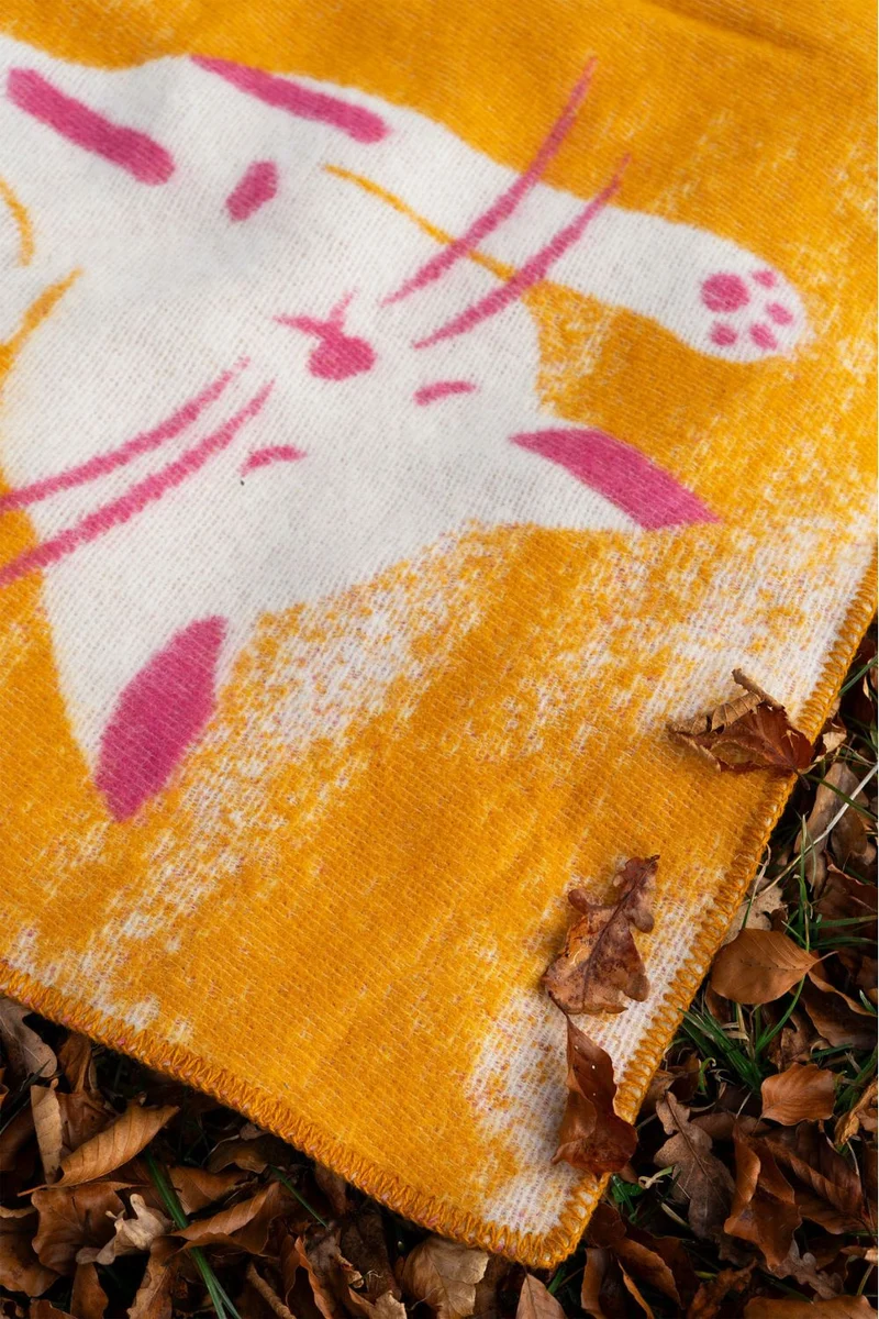 Wool Blanket "Pitschi" by Vera Loher