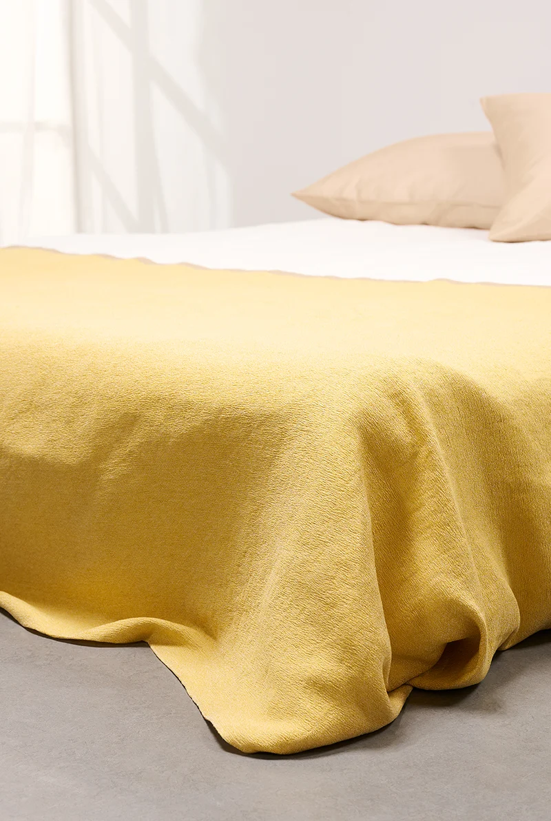NESSO Bedspread in Curry