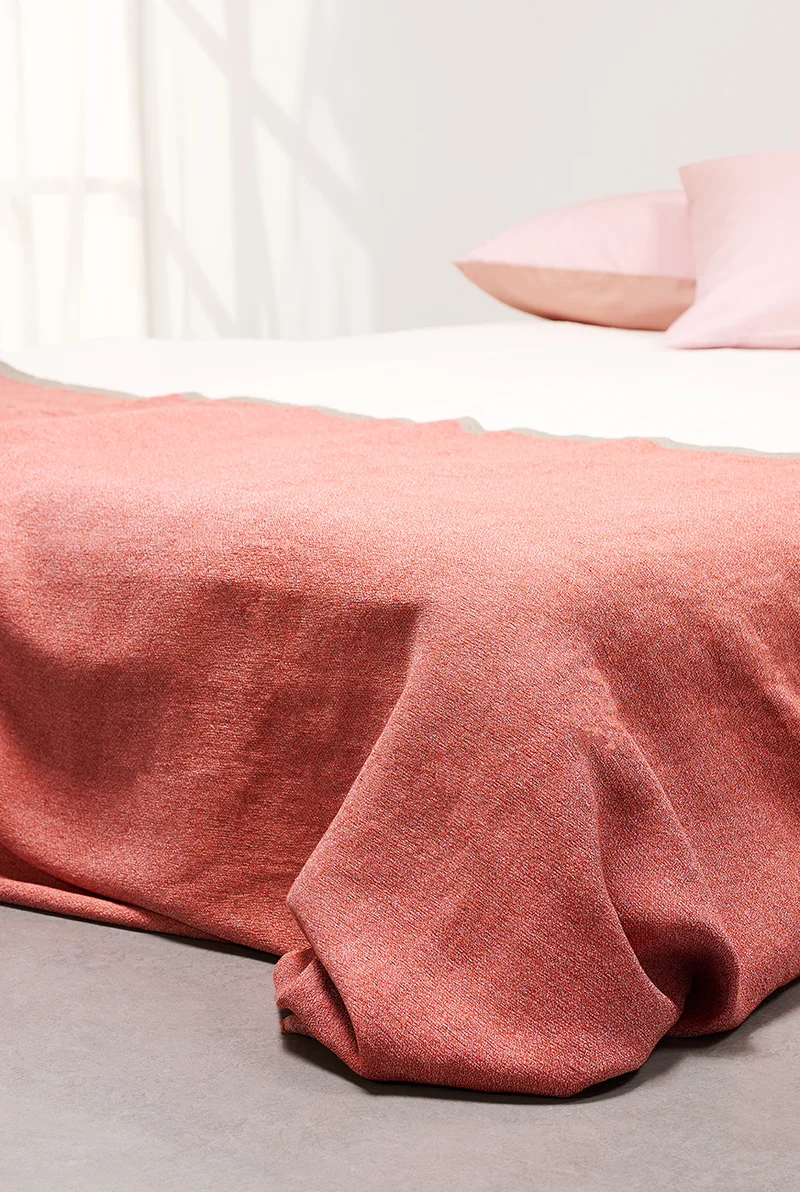 NESSO Bedspread in Rust