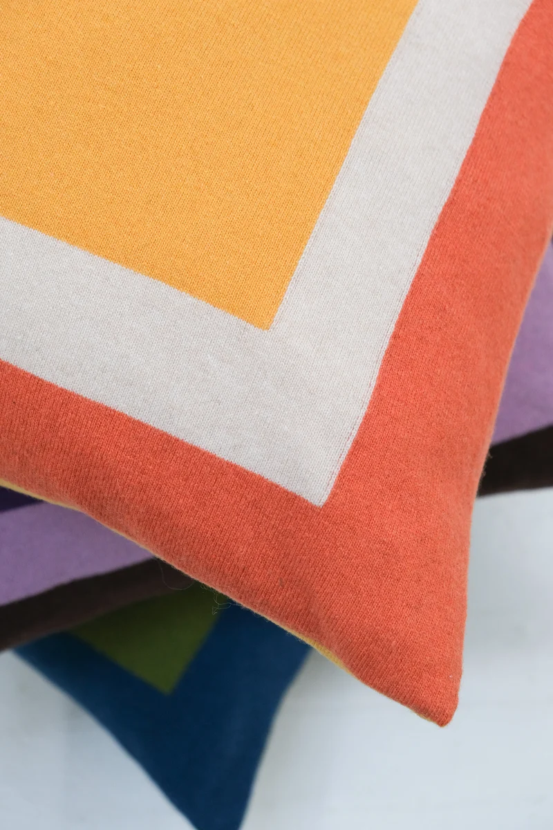 Cushion Cashmere and Merino Wool - Brown/Violet Squares